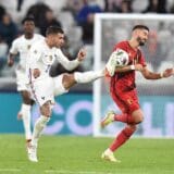 Ernandeza odvajaju od supruge 3