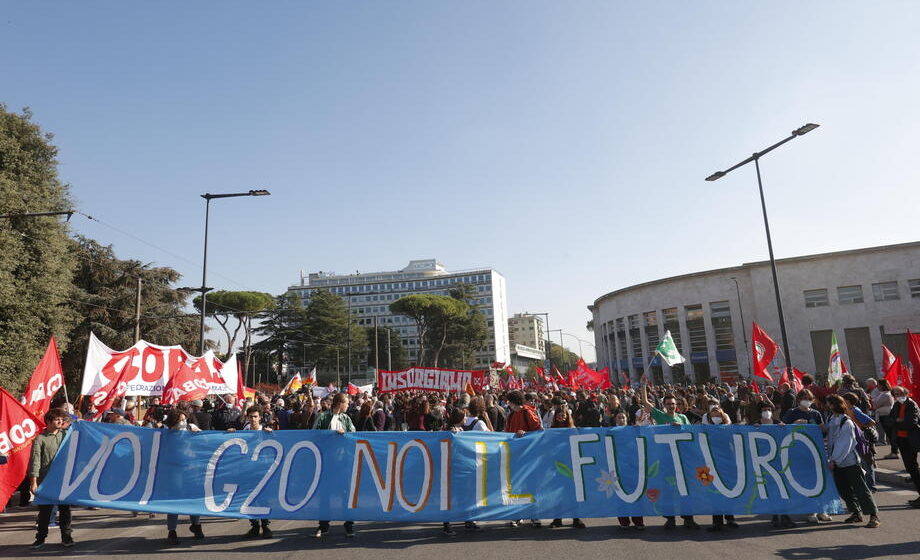 Klimatski demonstranti pozvali sa ulice u Rimu lidere G20 da preduzmu konkretne korake 1
