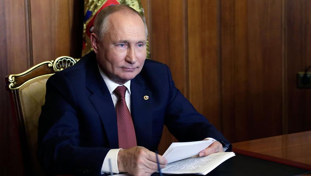 Putin primio eksperimentalnu nazalnu vakcinu protiv kovida-19 1