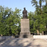 Vukov spomenik će u ponedeljak biti vraćen na postament 2