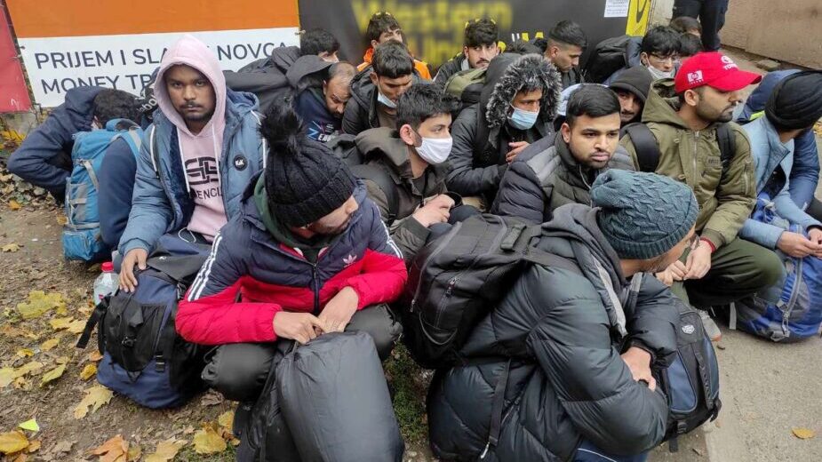 Policija u Beogradu pronašla 82 ilegalna migranta 2