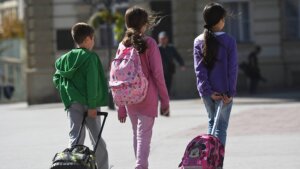 Da li škole treba da uče decu kako da se ponašaju u ratu? 1