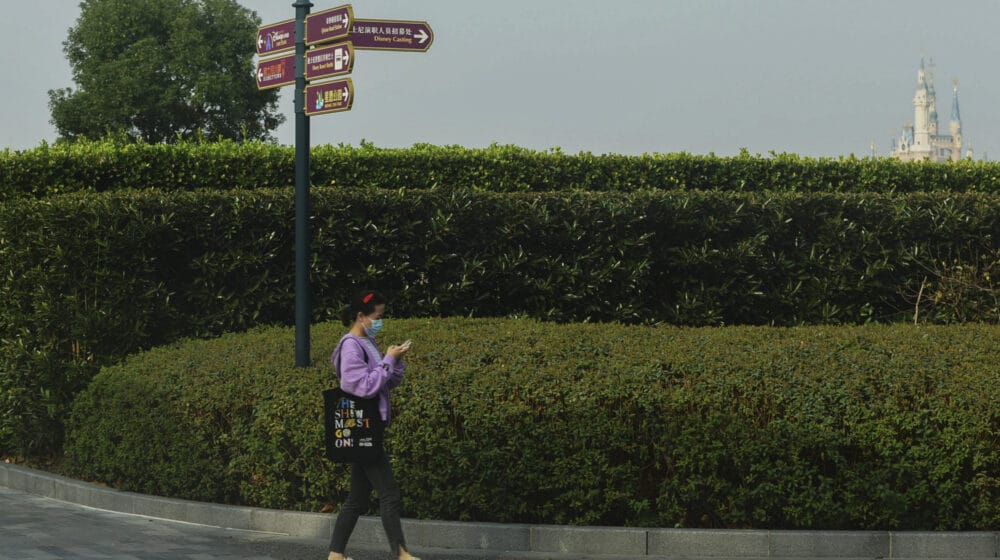 Diznilend u Šangaju zatvoren pošto je korona virus potvđen kod jednog posetioca 1