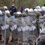 Migranti, Belorusija i Poljska: Stotine migranata na granici Belorusije i Poljske, Varšava strahuje od „oružane eskalacije" 6