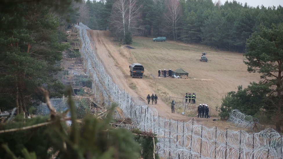 Migranska kriza u Evropi: Napetosti na poljsko-beloruskoj granici splase, migranti na toplom u privremenom skloništu 3 A view of an empty migrant camp on the Belarus - Poland border