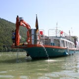 Brod koji skuplja prašinu umesto da istražuje 1