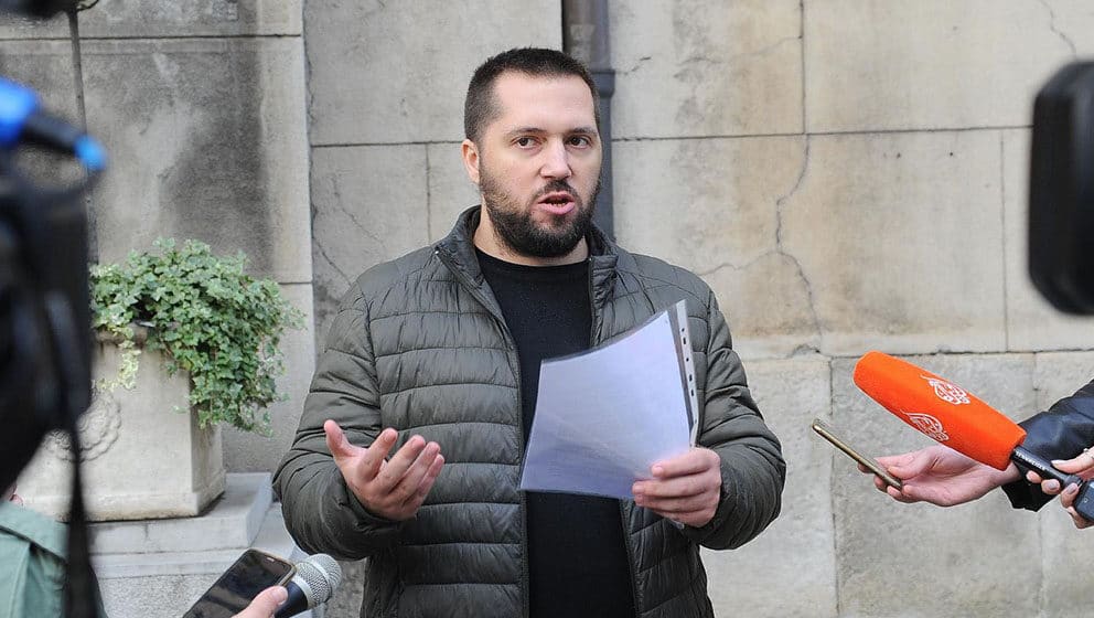 Miran Pogačar o etiketiranjima predsednika kako je "profesionalni demonstrant": Vučiću se očigledno priviđam, jeftinim klevetama želi da skrene pažnju od gneva naroda 1