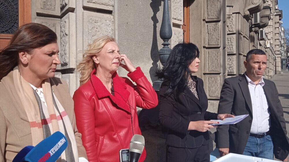 Unija sindikata prosvetnih radnika traži veće plate 1