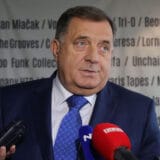 Dodik nije uneo badnjak u zgradu predsedništva BiH 5