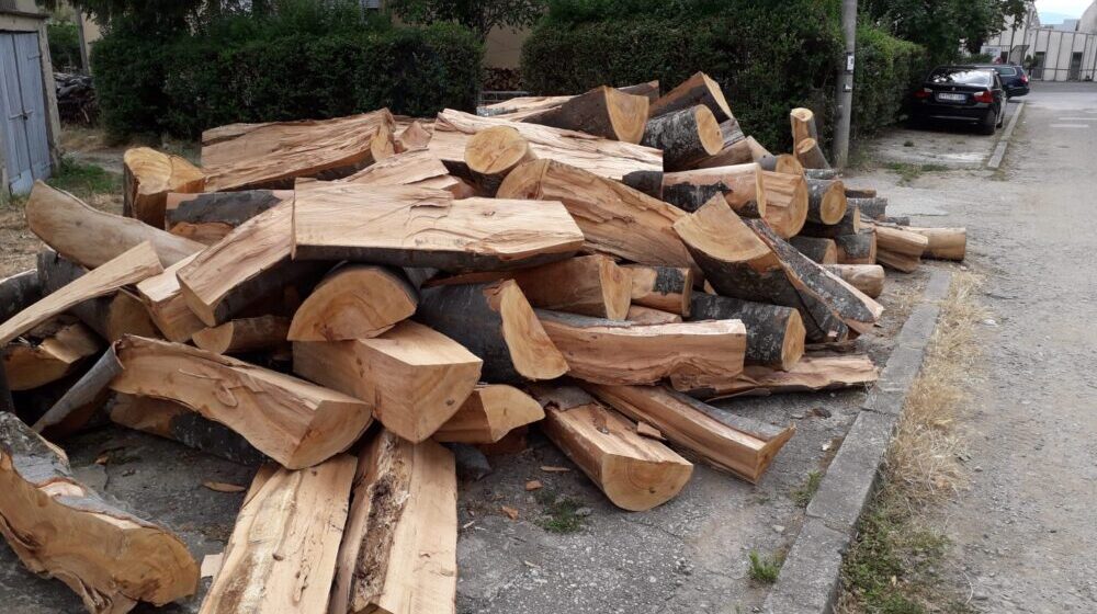 Kubik drva u Leskovcu poskupeo sa 50 na 70 evra 1
