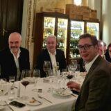 Vučić sa Krivokapićem i Ramom u Beogradu na vodi i na radnoj večeri 15