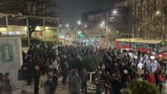 Protest "Mural mora pasti": Najveći mural ratnim zločincima je ovaj režim, to je mural devedesetim 7