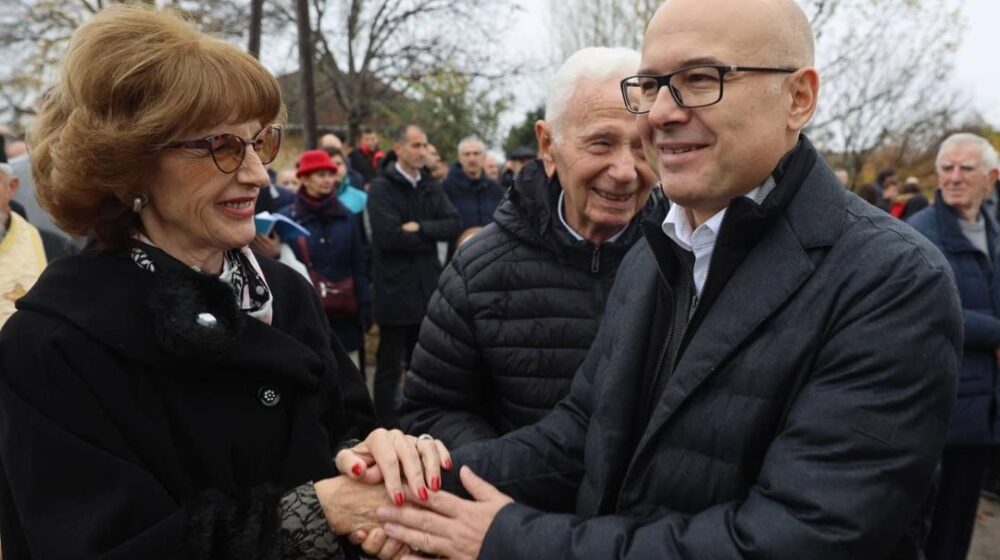 Novi predsednik SNS krajem juna počinje obilazak opštinskih i okružnih odbora, kao zalet za formiranje "Pokreta za narod i državu" 1