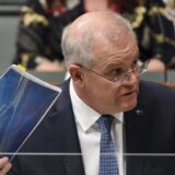 Australija poručila Francuskoj: Nismo uništili Ajfelovu kulu, reč je o ugovoru 12