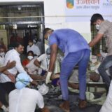 U požaru bolnice u Indiji poginulo 11 pacijenata zaraženih korona virusom 10