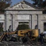 Radnici u španskom Kadisu blokirali puteve, traže povećanje plata 12