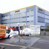 Ekološki aktivisti blokirali magacine Amazona širom Velike Britanije 5