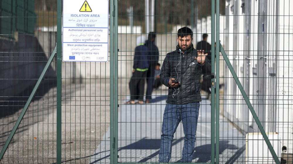 Kod Bihaća otvoren novi kamp za migrante Lipa (FOTO) 1