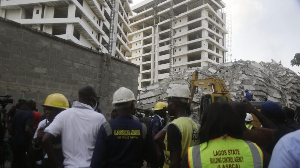 Najmanje troje mrtvih u rušenju zgrade u Nigeriji 1
