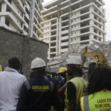 Najmanje troje mrtvih u rušenju zgrade u Nigeriji 11