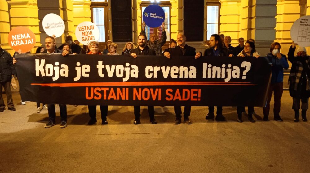 Srbija je pod gvozdenom pesnicom naprednjačkog režima 1