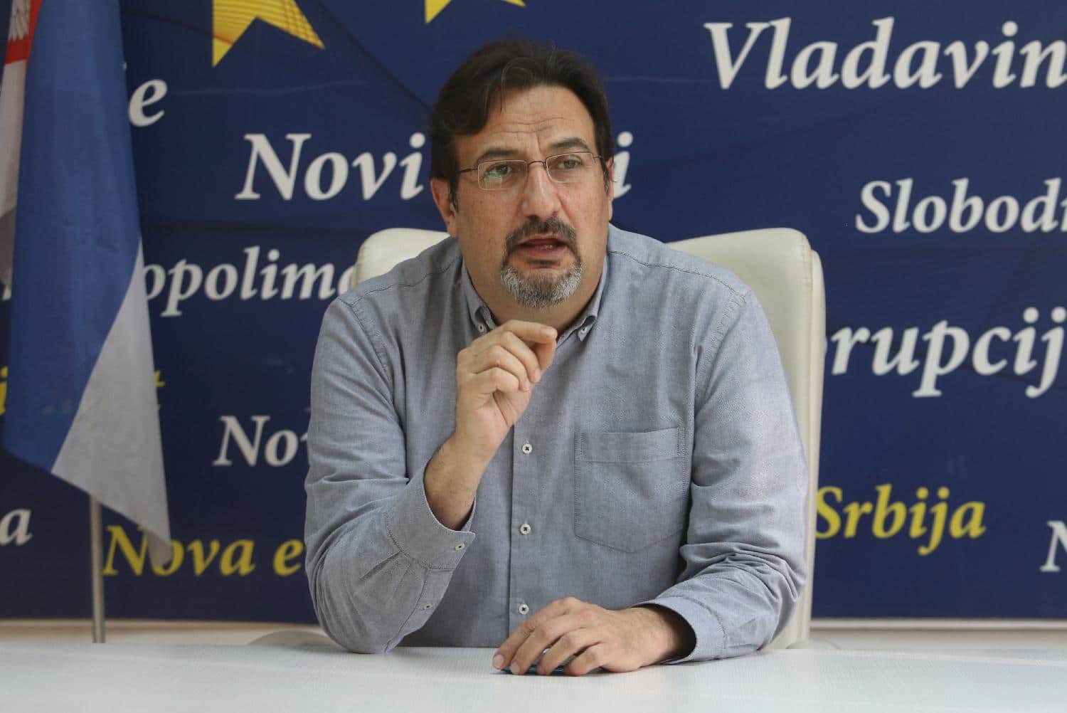 Lutovac: Za Srbe u Crnoj Gori mnogo je bolje da se Vučić ne bavi njima; Movsesijan: Vučić je piroman koji gasi vatru 2