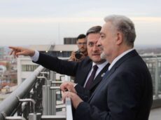 NIKOLA SALAKOVIC I ZDRAVKO KRIVOKAPIC OBISLI HRAM SVETOG SAVE Krivokapić obišao Hram Svetog Save sa Selakovićem 6