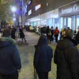 Protesti u Zagrebu, Plenkoviću vikali: "M'rš iz Hrvatske, smeće!" 15