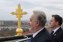 NIKOLA SALAKOVIC I ZDRAVKO KRIVOKAPIC OBISLI HRAM SVETOG SAVE Krivokapić obišao Hram Svetog Save sa Selakovićem 5