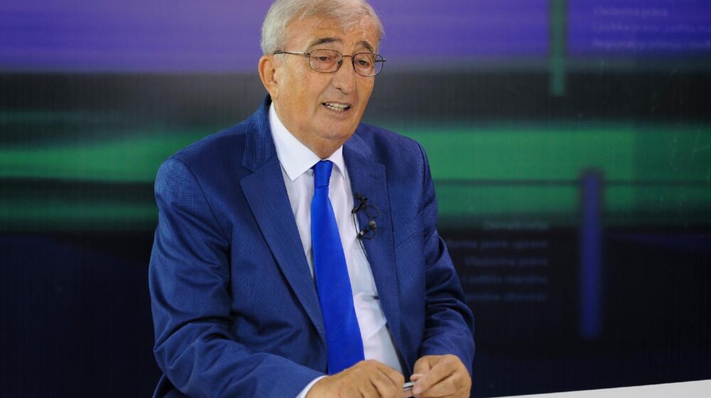 Čedomir Čupić: Začuđen sam da EU ne zaustavlja Vučića 1