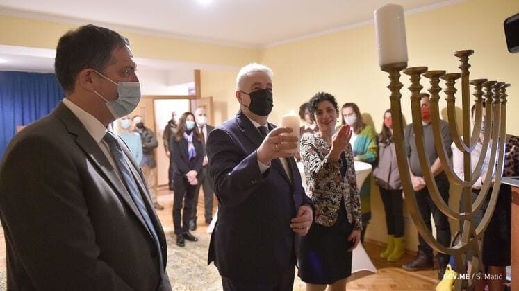 Krivokapić prisustvovao proslavi Hanuke, jevrejskog praznika slobode i svetlosti 1