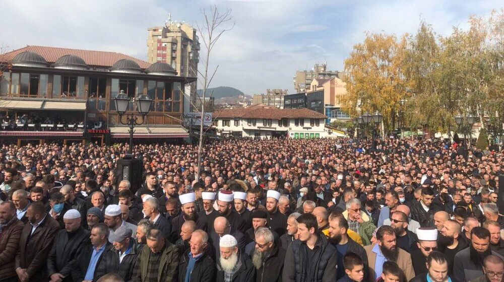 Sahranjen Muamer Zukorlić 1