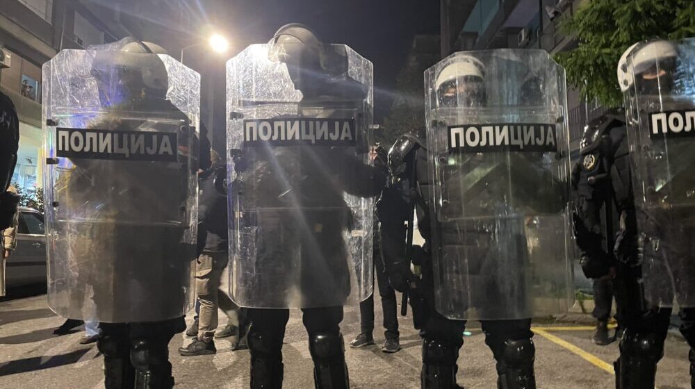 Bez incidenata na protestu građana u Njegoševoj, šestoro privedeno (FOTO, VIDEO) 1
