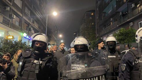 Bez incidenata na protestu građana u Njegoševoj, šestoro privedeno (FOTO, VIDEO) 22