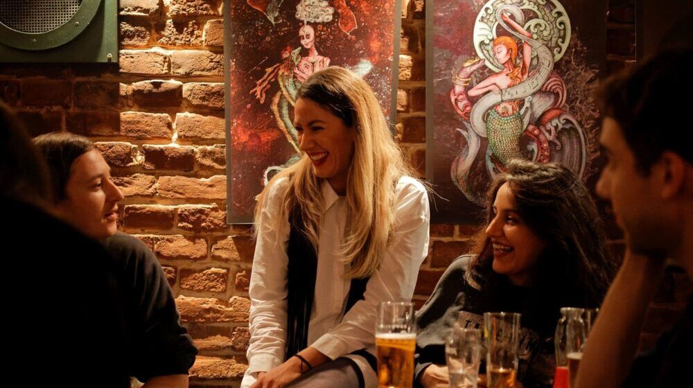 Fokus radova je na licu jer se od distanciranja i maski više ne vide ljudi 1