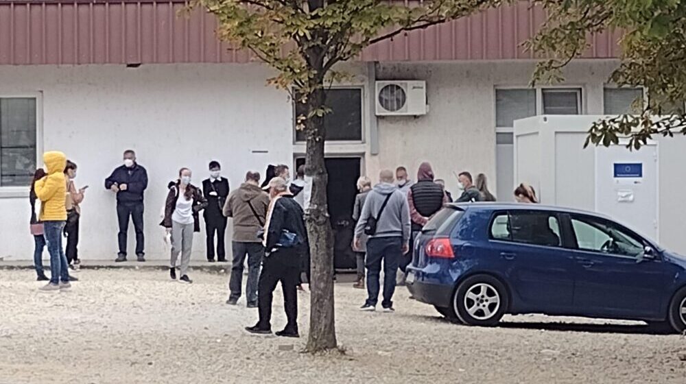 Nastavlja se pad broja novoobolelih u Kragujevcu i Šumadiji, Lapovo bez pozitivnih 1