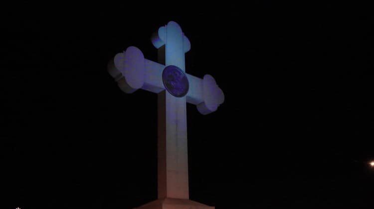 I u Kragujevcu ljubičastim osvetljenjem „za male divove” obeležen Svetski dan prevremeno rođene dece 1