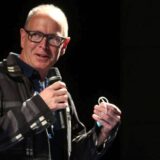 Gorko-slatka komedija koja preispituje granice umetnika 2