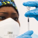 U Njujorku hiljade javnih službenika na neplaćenom odsustvu jer odbijaju vakcinu 12