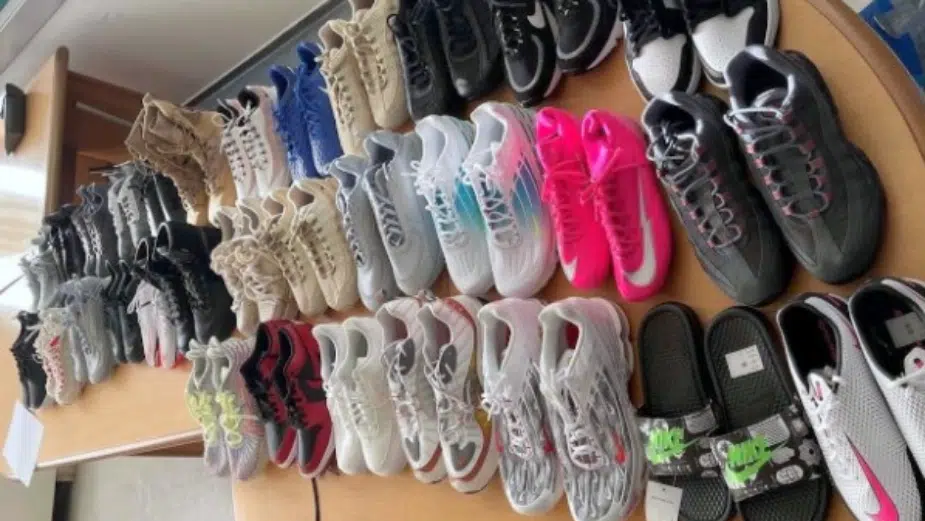 Na Horgošu sprečeno krijumčarenje odeće i obuće vredne više od 7.000 evra 1