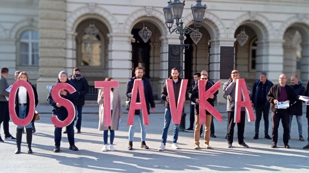 Miran „bliski susret“ naprednjaka i narodnjaka u Novom Sadu 2