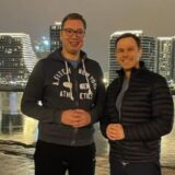 Vučić i Mali: Šetamo i mnogo smo srećni, pravo na šetnju nam još nisu ukinuli 4