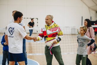 Humanitarni turnir za malu Vanju Na humanitarnom turniru prikupljeno dva miliona dinara za malu Vanju 2