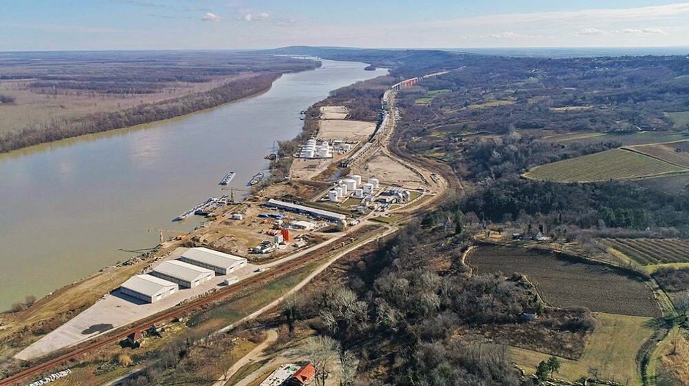 Ciglana ugrožava vinograde kraj Sremskih Karlovaca