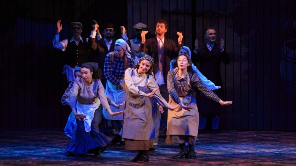 Kristalna lira "Violinisti na krovu" Nebojše Bradića 1