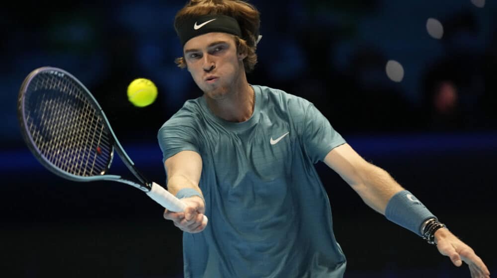 Rusija pobedila Španiju i poslala Srbiju u četvrtfinale Dejvis kupa 1