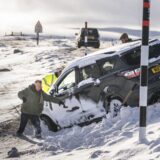 Desetine hiljada ljudi bez struje u Velikoj Britaniji posle oluje 5