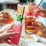 Studija: Do dva alkoholna pića na dan smanjuju šanse za razvoj demencije 2