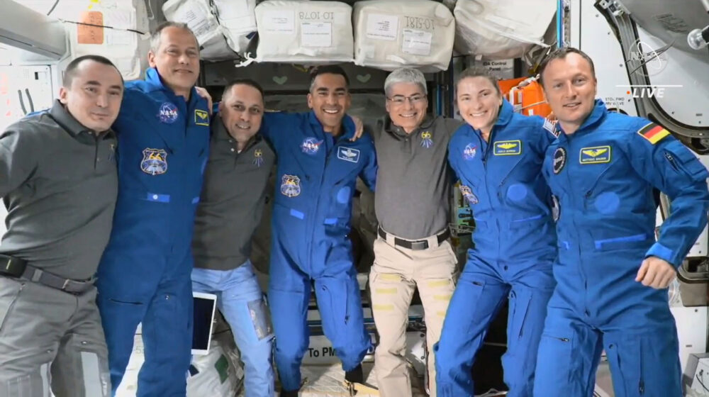 Kapsula kompanije Spejseks dovezla novu posadu do Međunarodne svemirske stanice 1