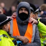 Ekološki aktivisti blokirali puteve ispred britanskog parlamenta 4